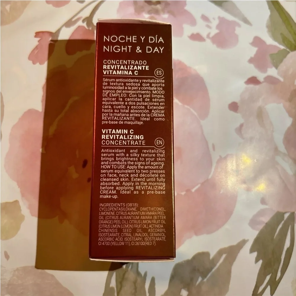 Night And Day Pure Vitamin Anti-Ox Revitalizing Concentrate Face/Neck 30ml NWT